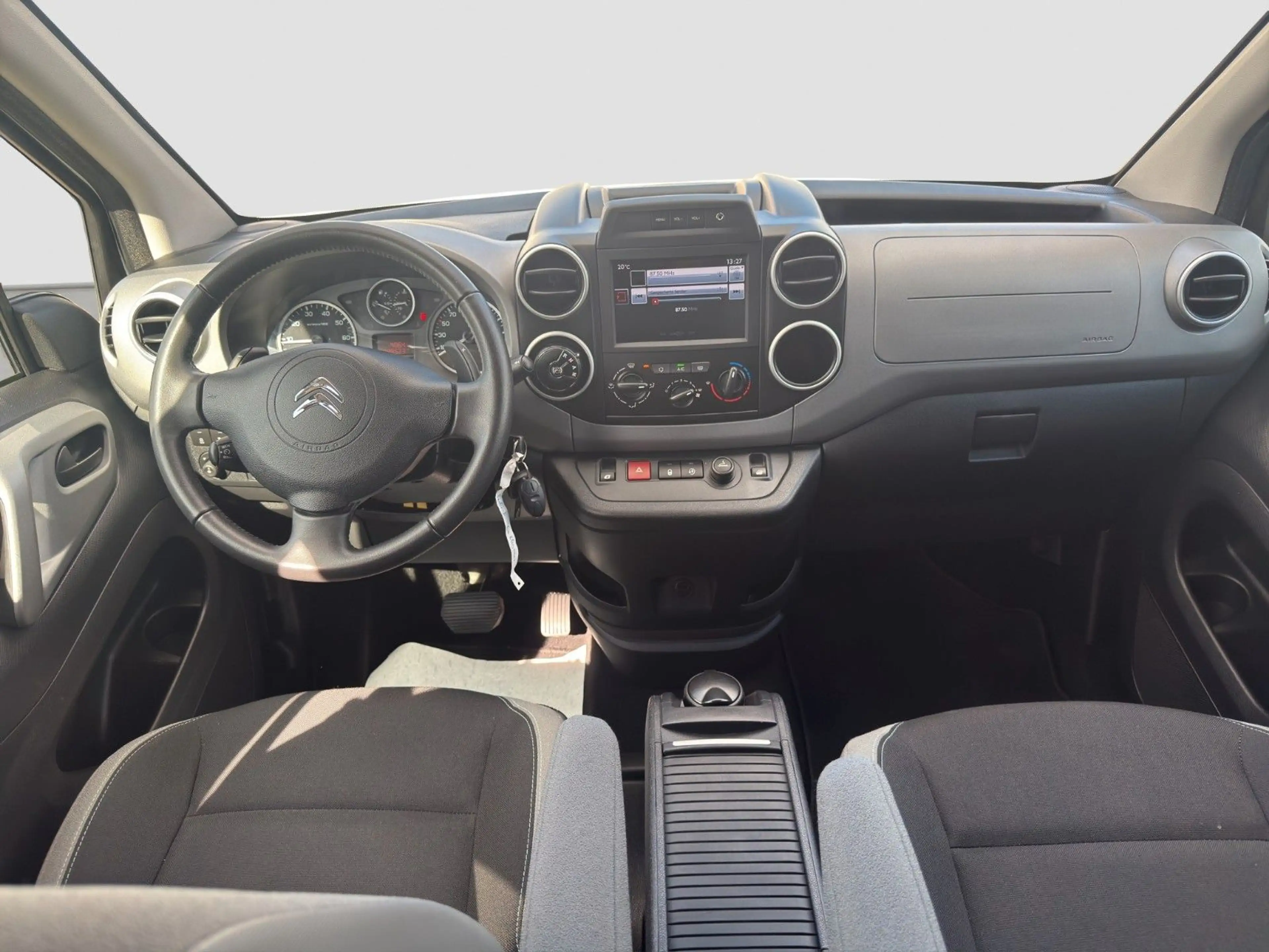 Citroen Berlingo Kombi Selection 1.HD*NAVI*STNDHZ*ZR-NEU — photo 10