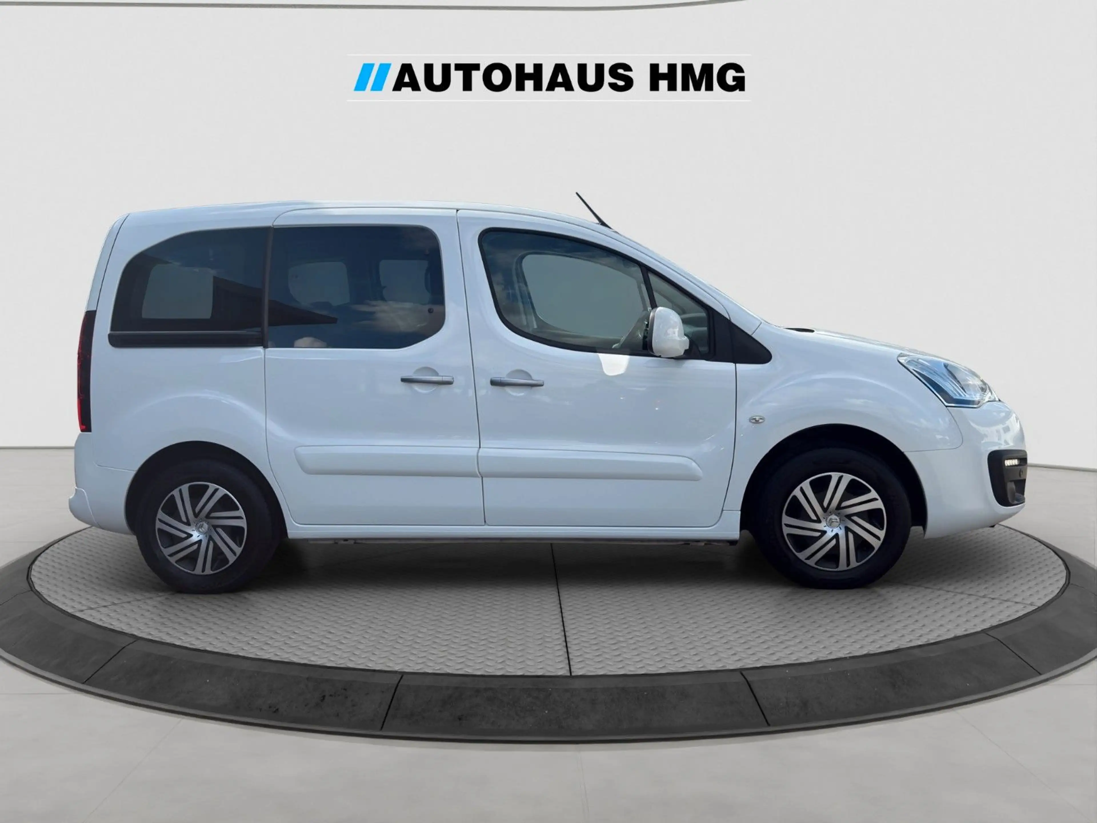 Citroen Berlingo Kombi Selection 1.HD*NAVI*STNDHZ*ZR-NEU — photo 6