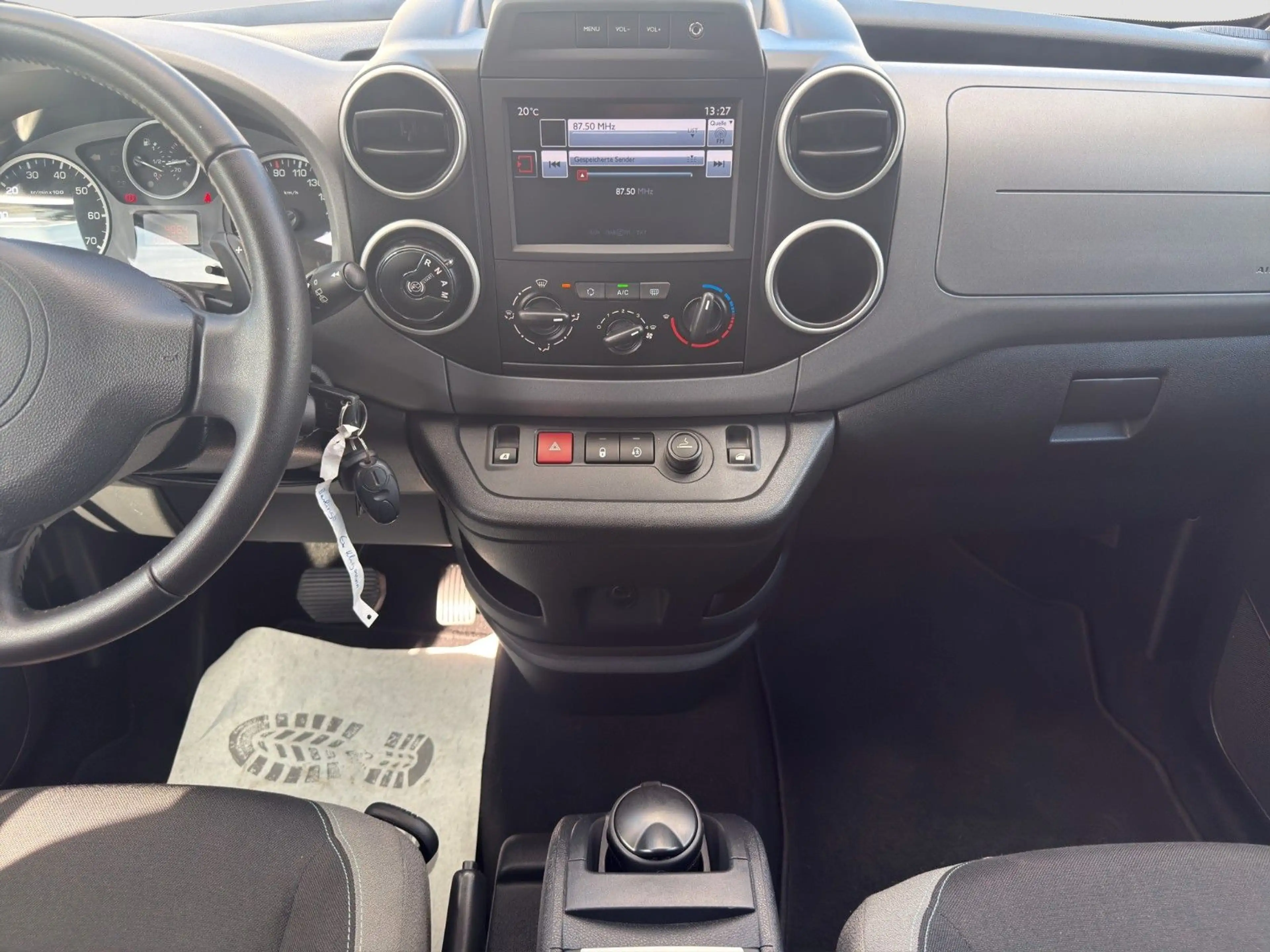 Citroen Berlingo Kombi Selection 1.HD*NAVI*STNDHZ*ZR-NEU — photo 11