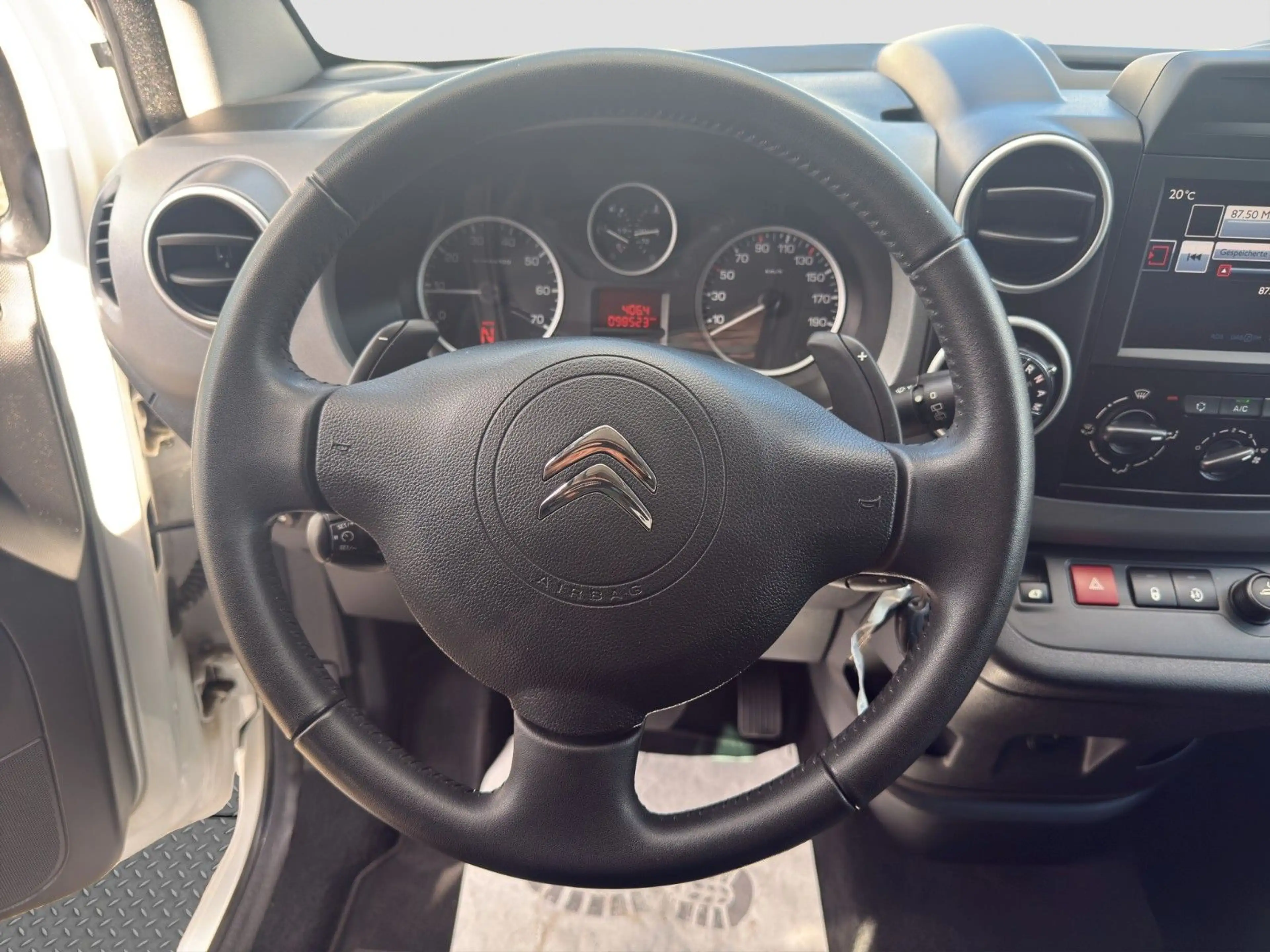 Citroen Berlingo Kombi Selection 1.HD*NAVI*STNDHZ*ZR-NEU — photo 12