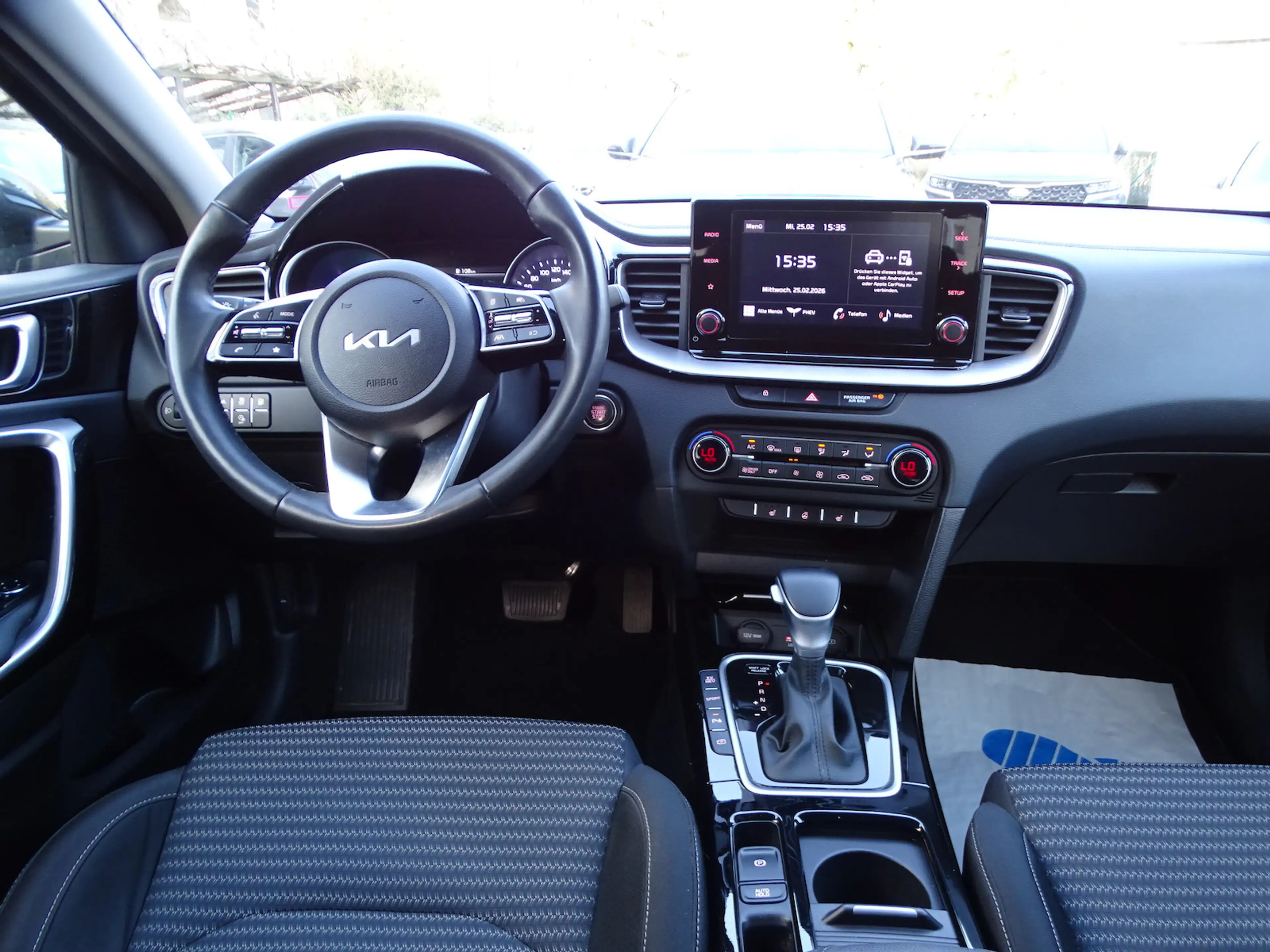 Kia Ceed SW / cee'd SW cee´d Sportswagon 1.6 Plug-in Hybrid Automatik , K — photo 9