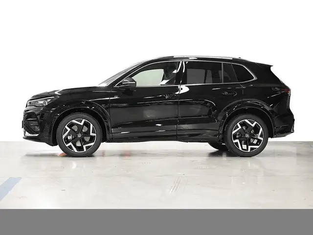 Volkswagen Tiguan view 3