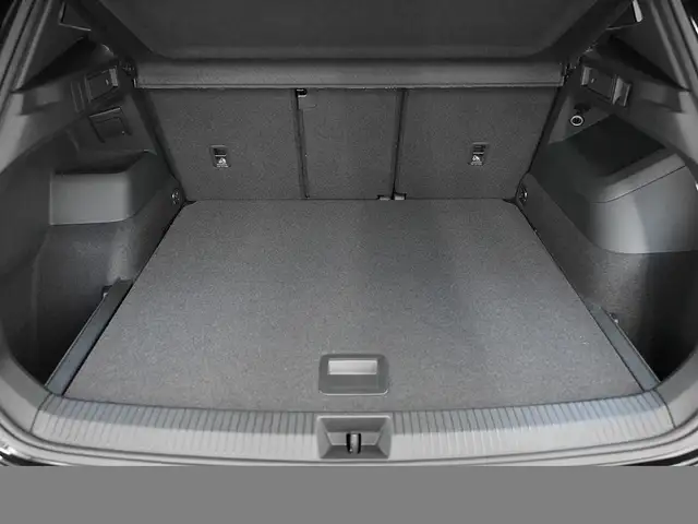 Volkswagen Tiguan view 8