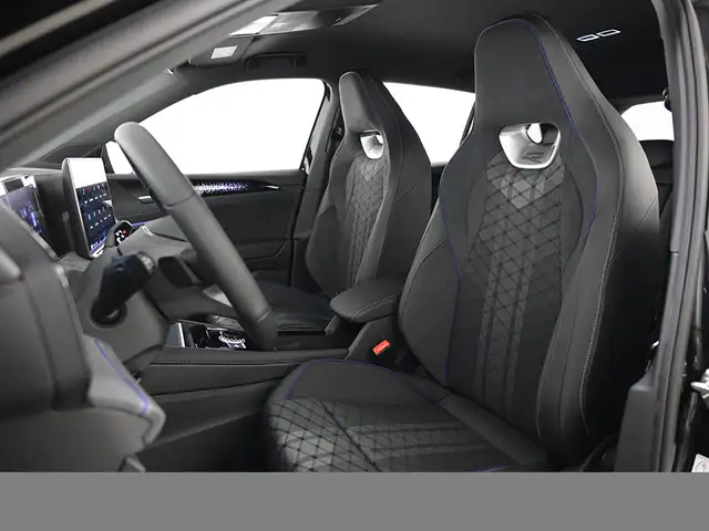 Volkswagen Tiguan view 11