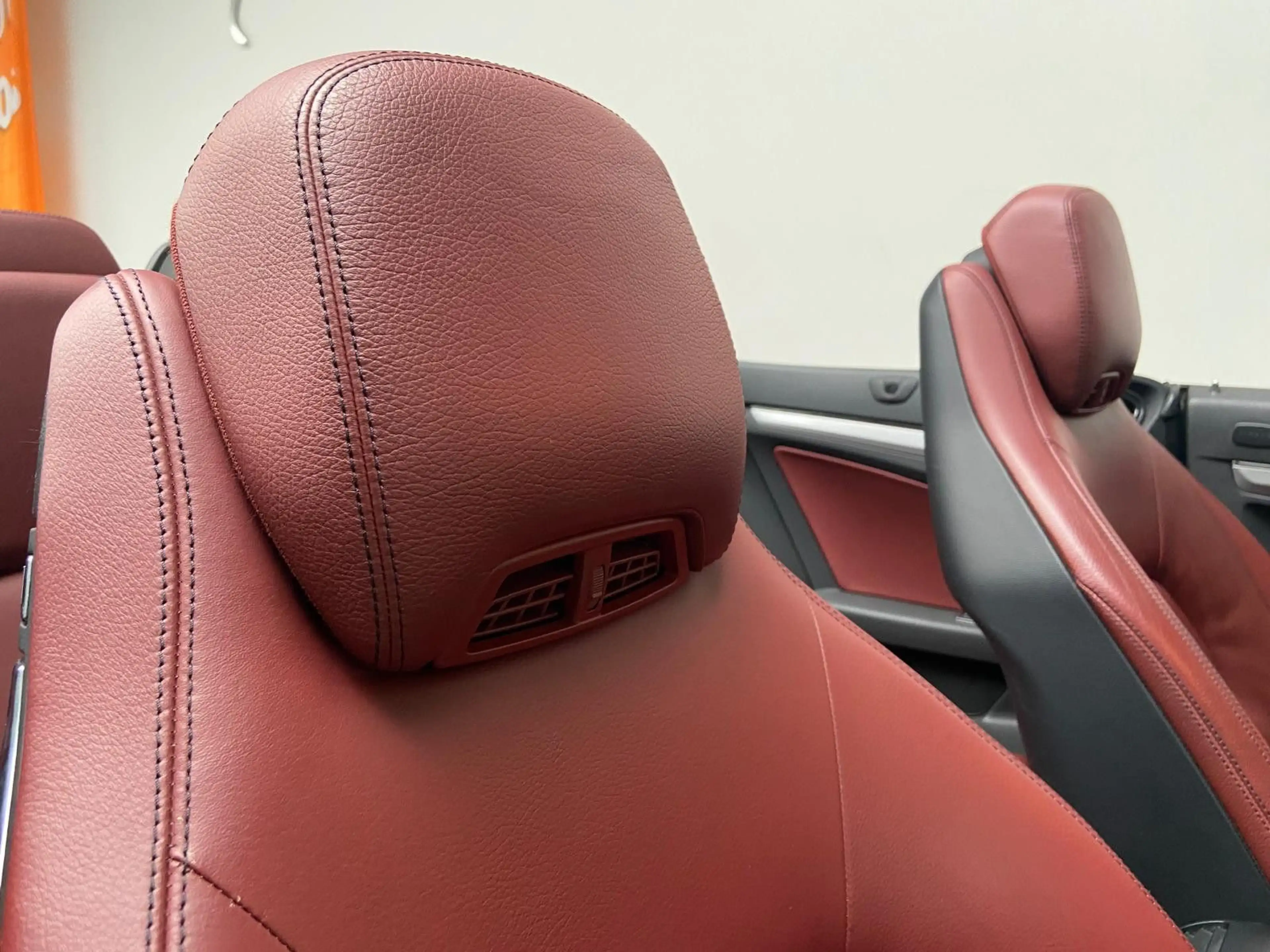 Mercedes-Benz E 250 Cabrio Nackenheizung Leder Tempomat PDC — photo 13