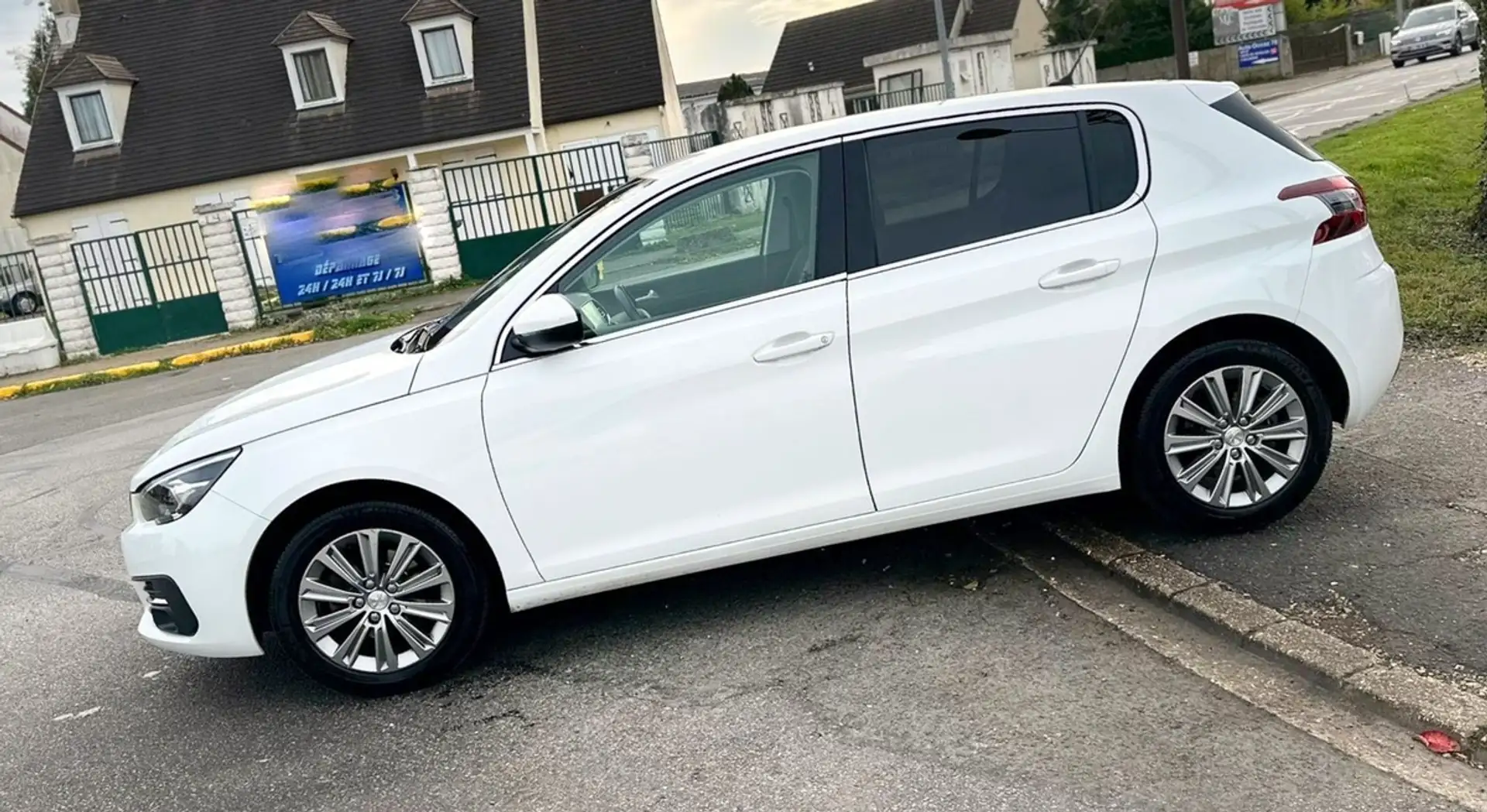 Peugeot 308 Allure Pack 1.2 Pt 130CV BVA8 8334HT ENTRETIEN A JOUR Blanco - 2