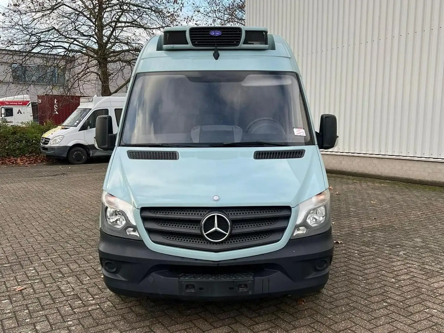 Mercedes-Benz Sprinter 319 (Stock ID 63320) Bleu - 2