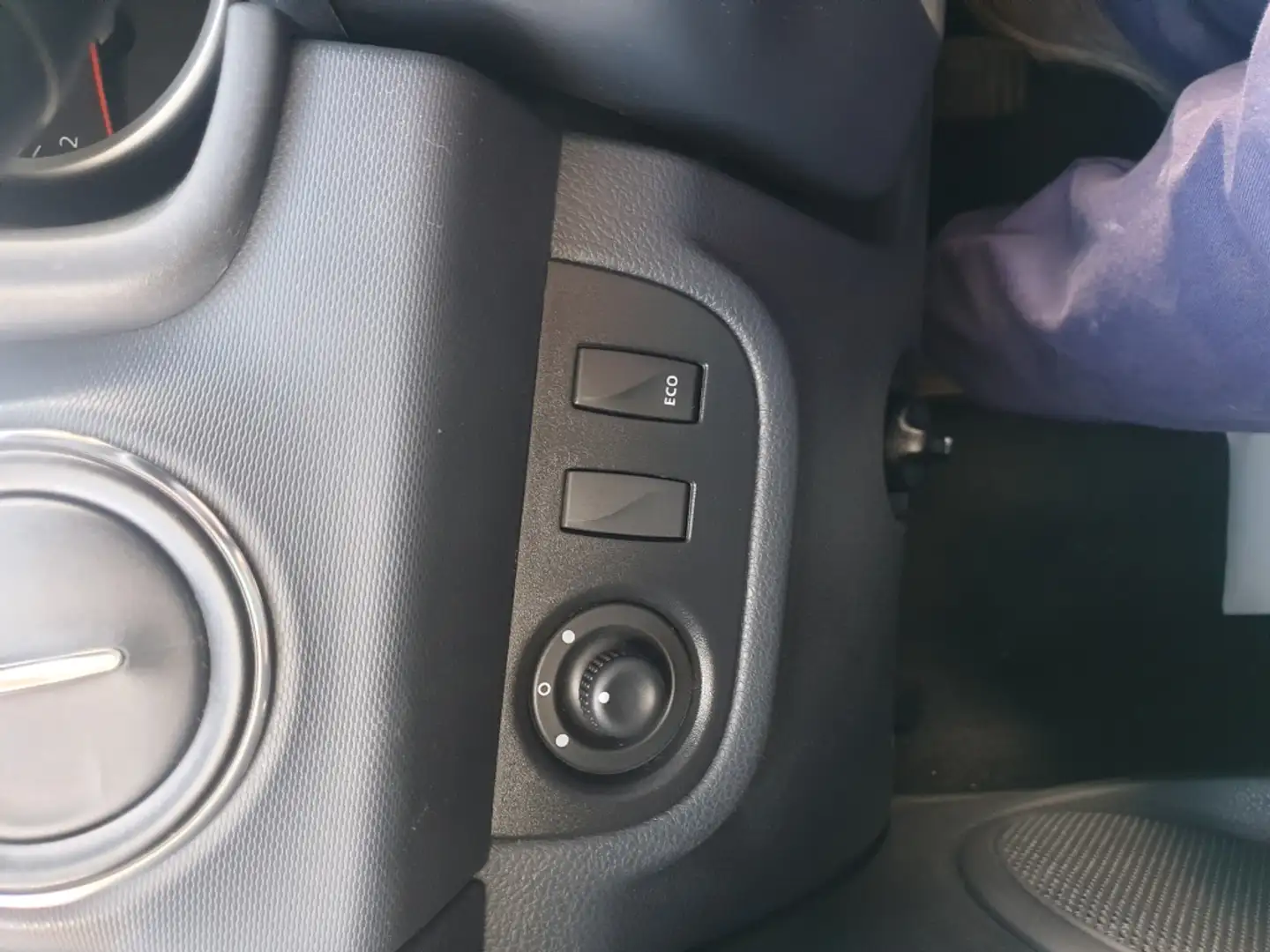 Dacia Sandero 1.5dCi Ambiance 55kW Weiß - 2