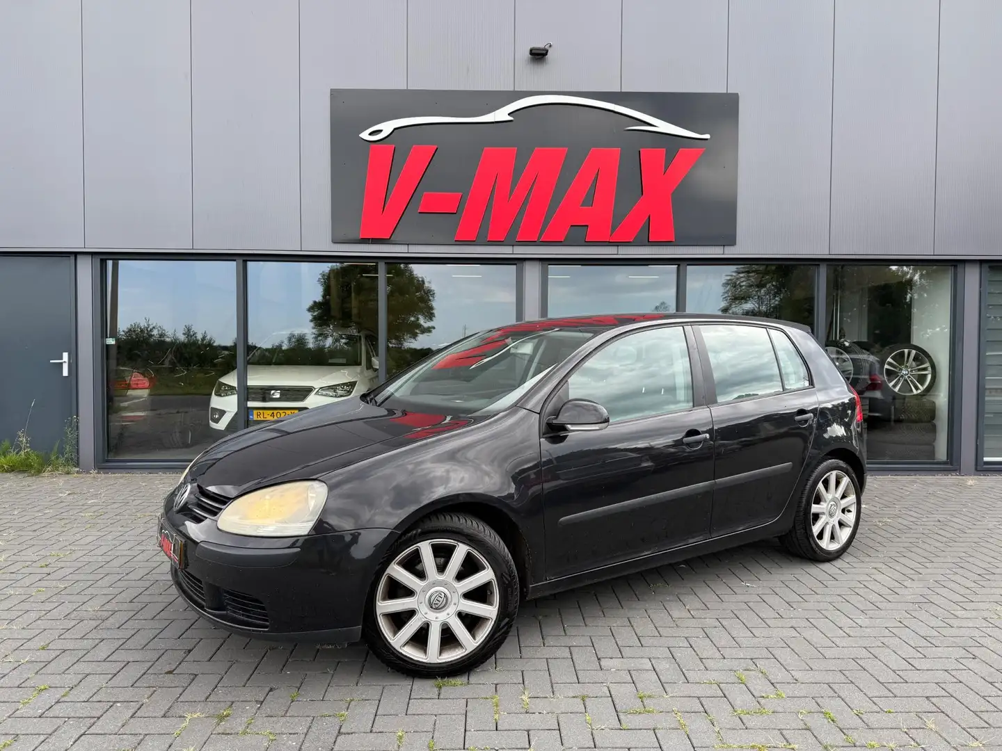 Volkswagen Golf 1.6 Trendline 5 Deurs Airco Trekhaak Negro - 1