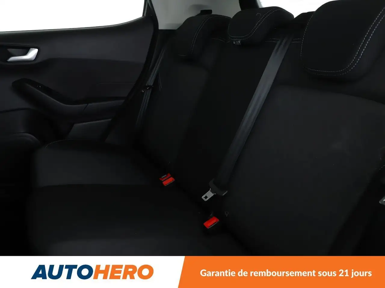 Ford Fiesta Active — photo 14