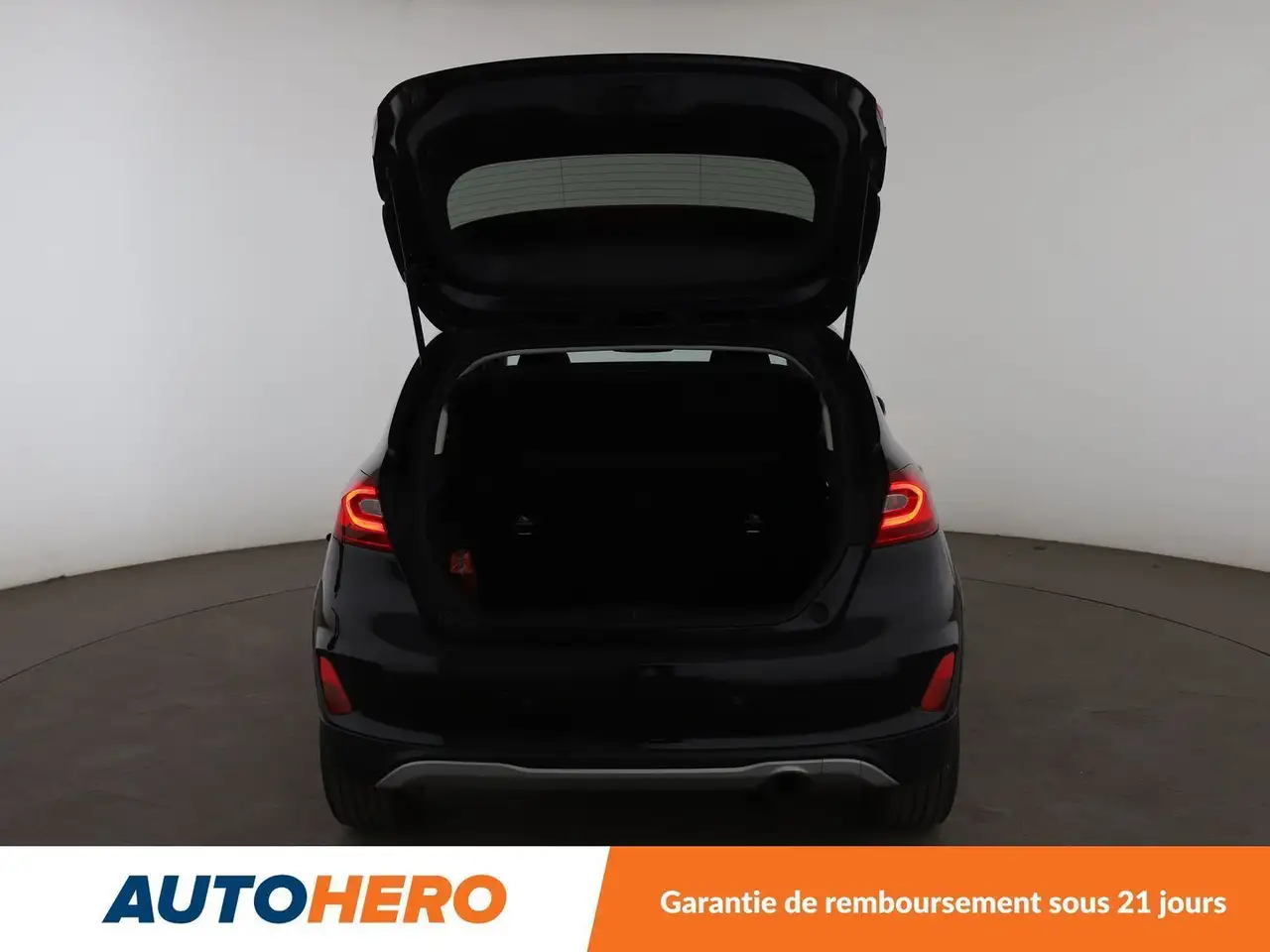 Ford Fiesta Active — photo 16