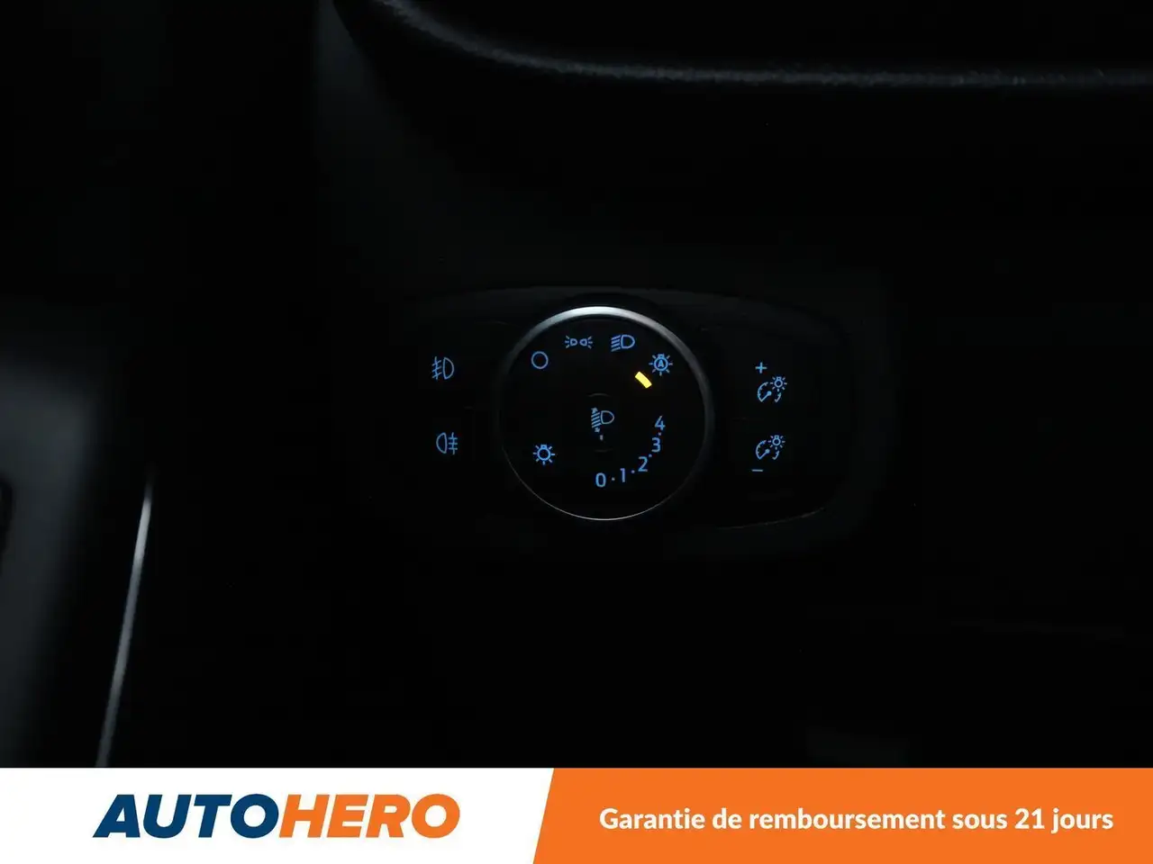 Ford Fiesta Active — photo 27