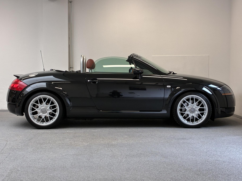 Audi TT Roadster 1.8 5V Turbo quattro | BASEBALL INTERIEUR — photo 7