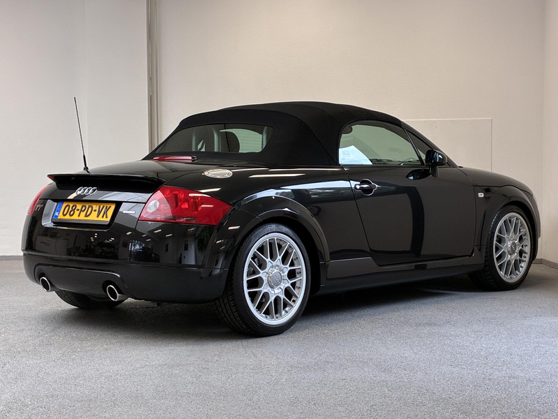 Audi TT Roadster 1.8 5V Turbo quattro | BASEBALL INTERIEUR — photo 17