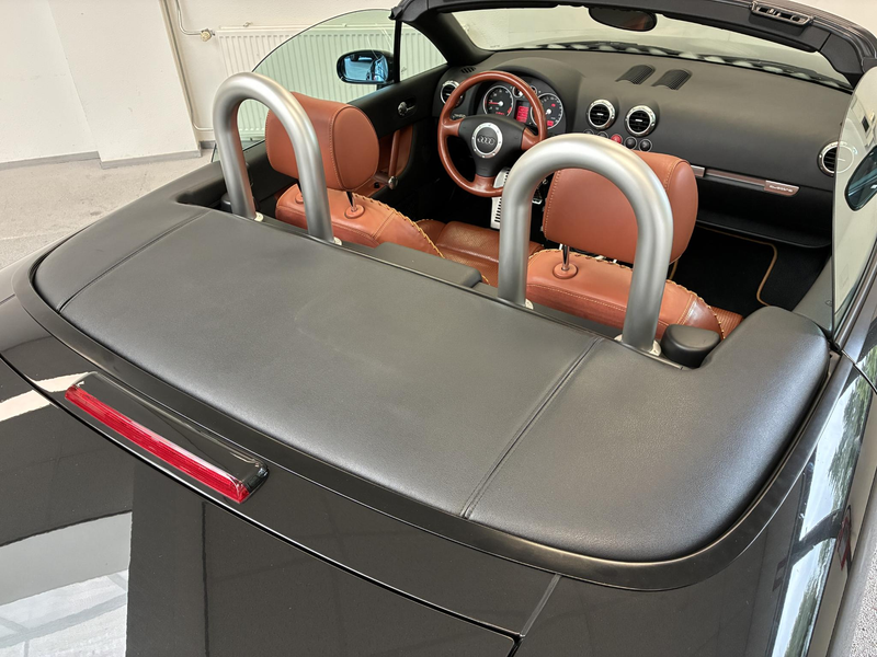 Audi TT Roadster 1.8 5V Turbo quattro | BASEBALL INTERIEUR — photo 21