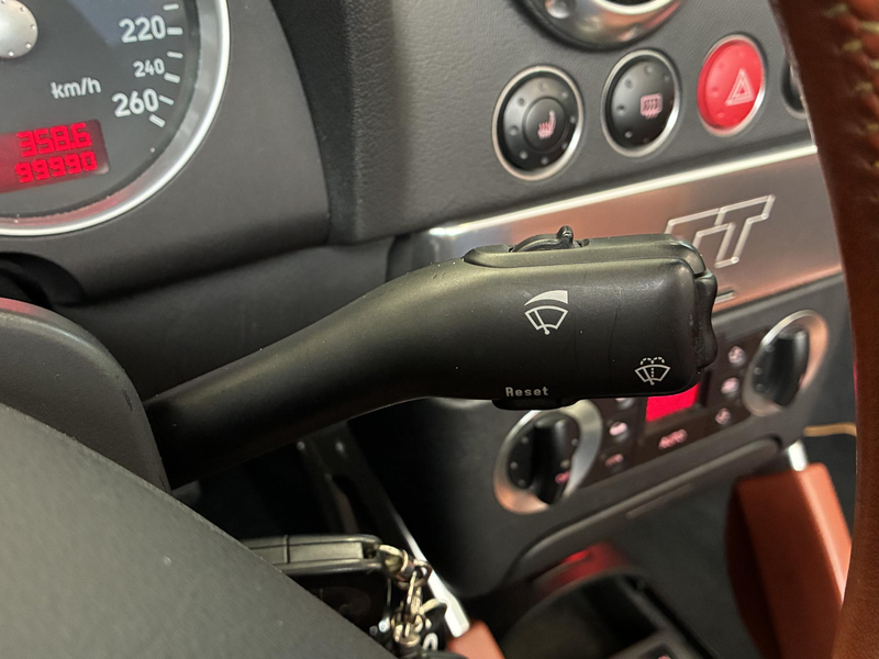 Audi TT Roadster 1.8 5V Turbo quattro | BASEBALL INTERIEUR — photo 31