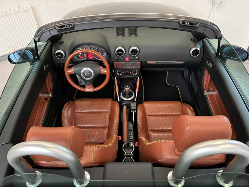 Audi TT Roadster 1.8 5V Turbo quattro | BASEBALL INTERIEUR — photo 25