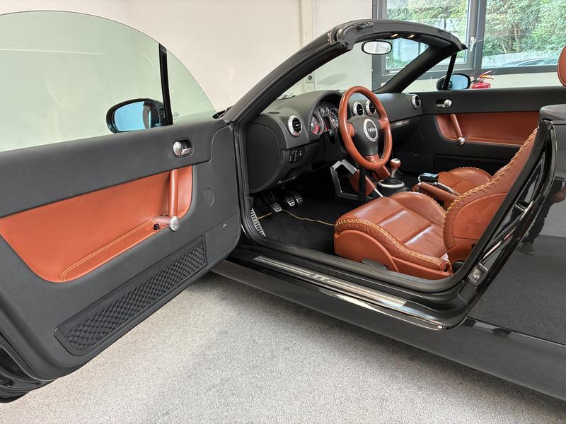 Audi TT Roadster 1.8 5V Turbo quattro | BASEBALL INTERIEUR — photo 26
