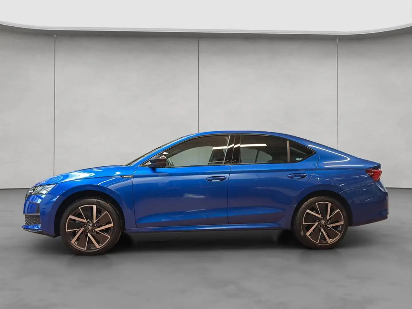 Skoda Octavia 1.5 TSI mHEV DSG Sportline AHK Blau - 2