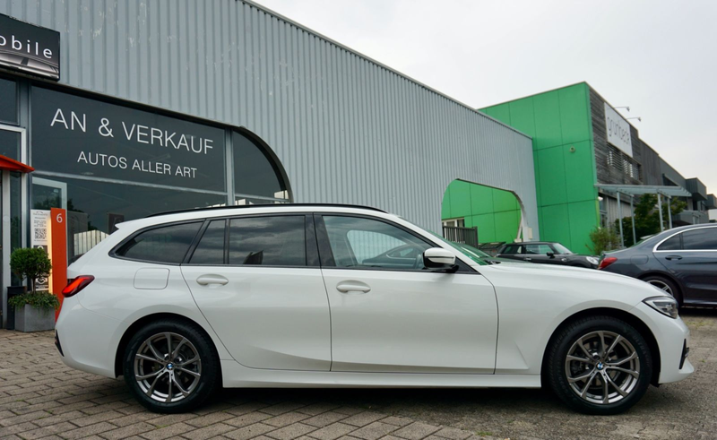 BMW 318 Baureihe 3 Touring 318 d Sport Line — photo 8