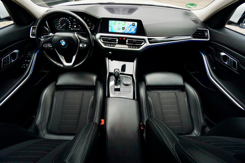 BMW 318 Baureihe 3 Touring 318 d Sport Line — photo 13