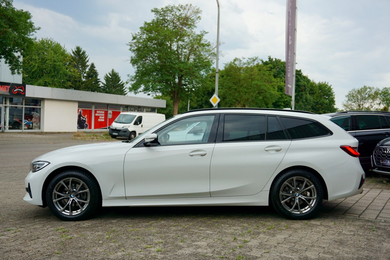 BMW 318 Baureihe 3 Touring 318 d Sport Line — photo 2