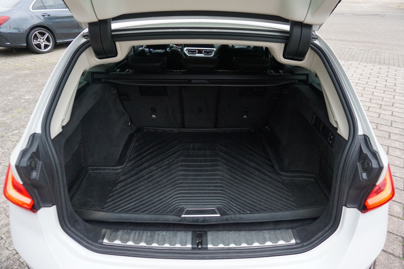 BMW 318 Baureihe 3 Touring 318 d Sport Line — photo 5