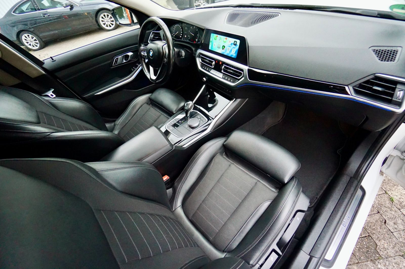 BMW 318 Baureihe 3 Touring 318 d Sport Line — photo 14