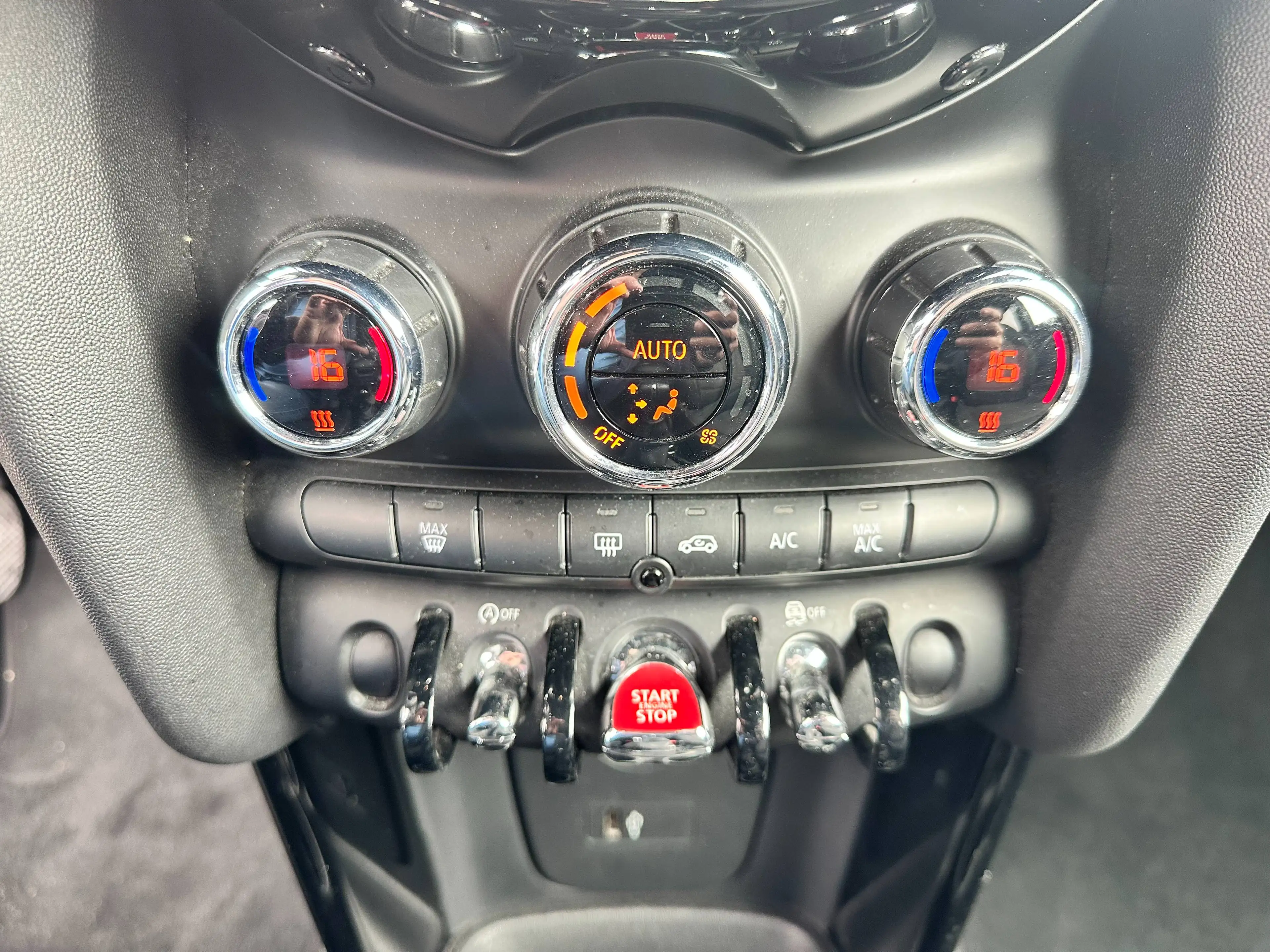 MINI One Mini 1.5i One Pack Navi. Airco. Full Led Union Jack — photo 13