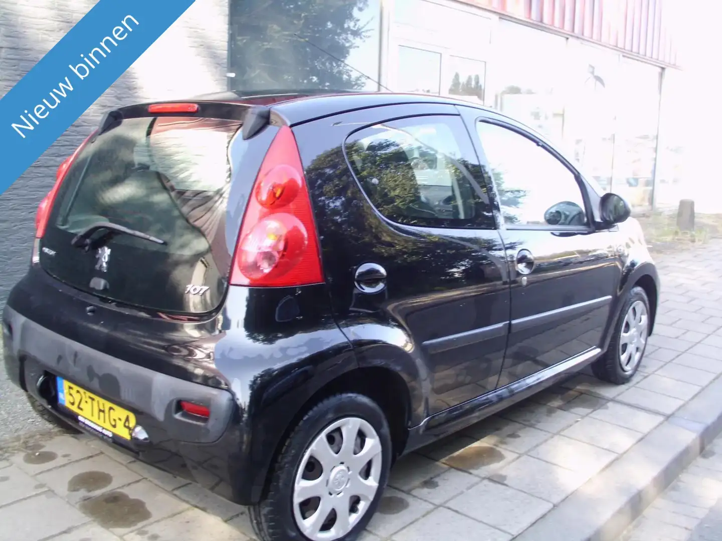 Peugeot 107 PEUGEOT 1.0 met airco 5 deurs Negru - 2