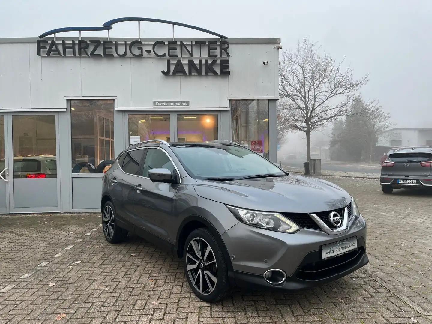 Nissan Qashqai N-Connecta Gris - 1