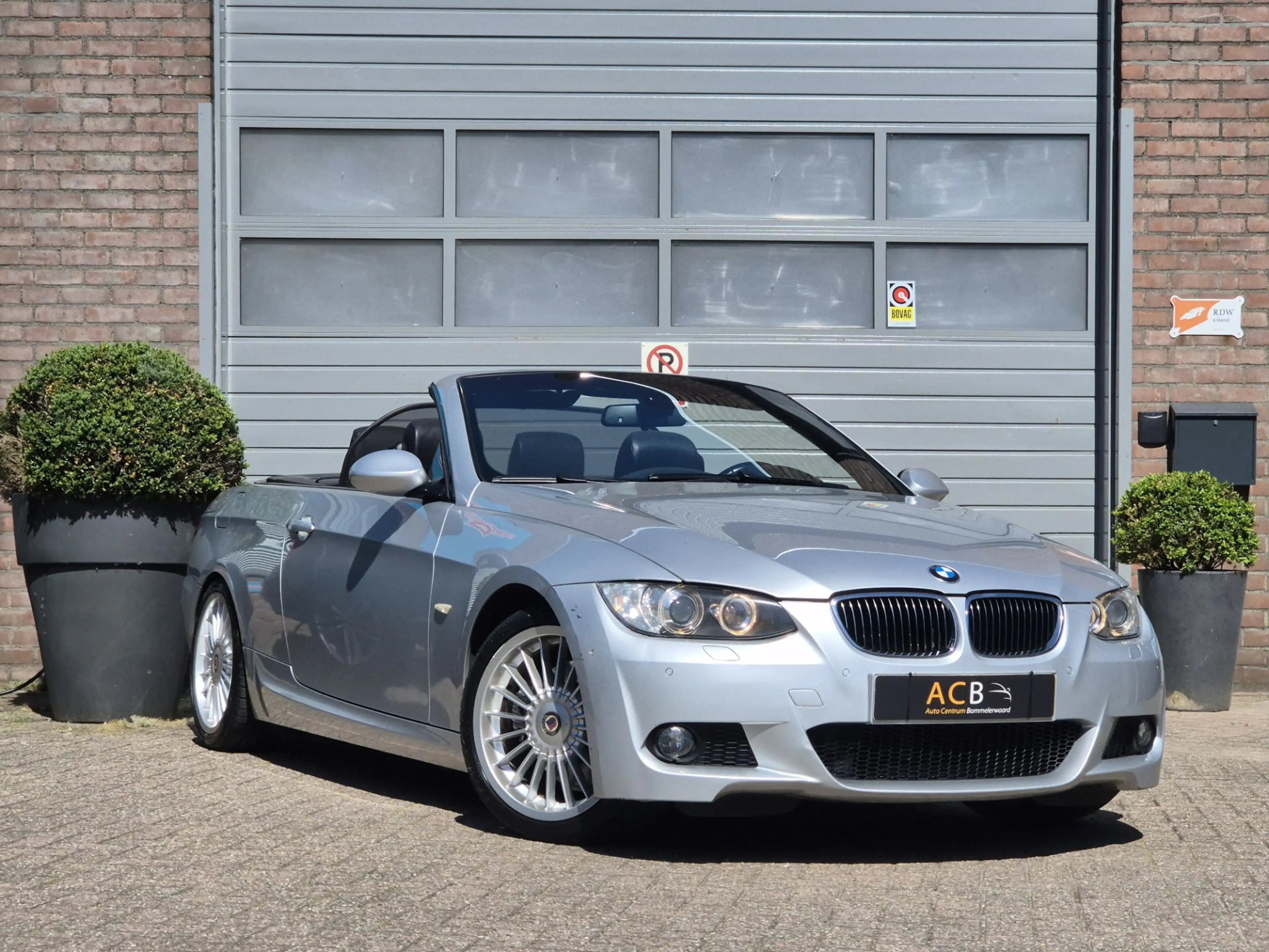 BMW 325 3-serie Cabrio 325i Navigatie.