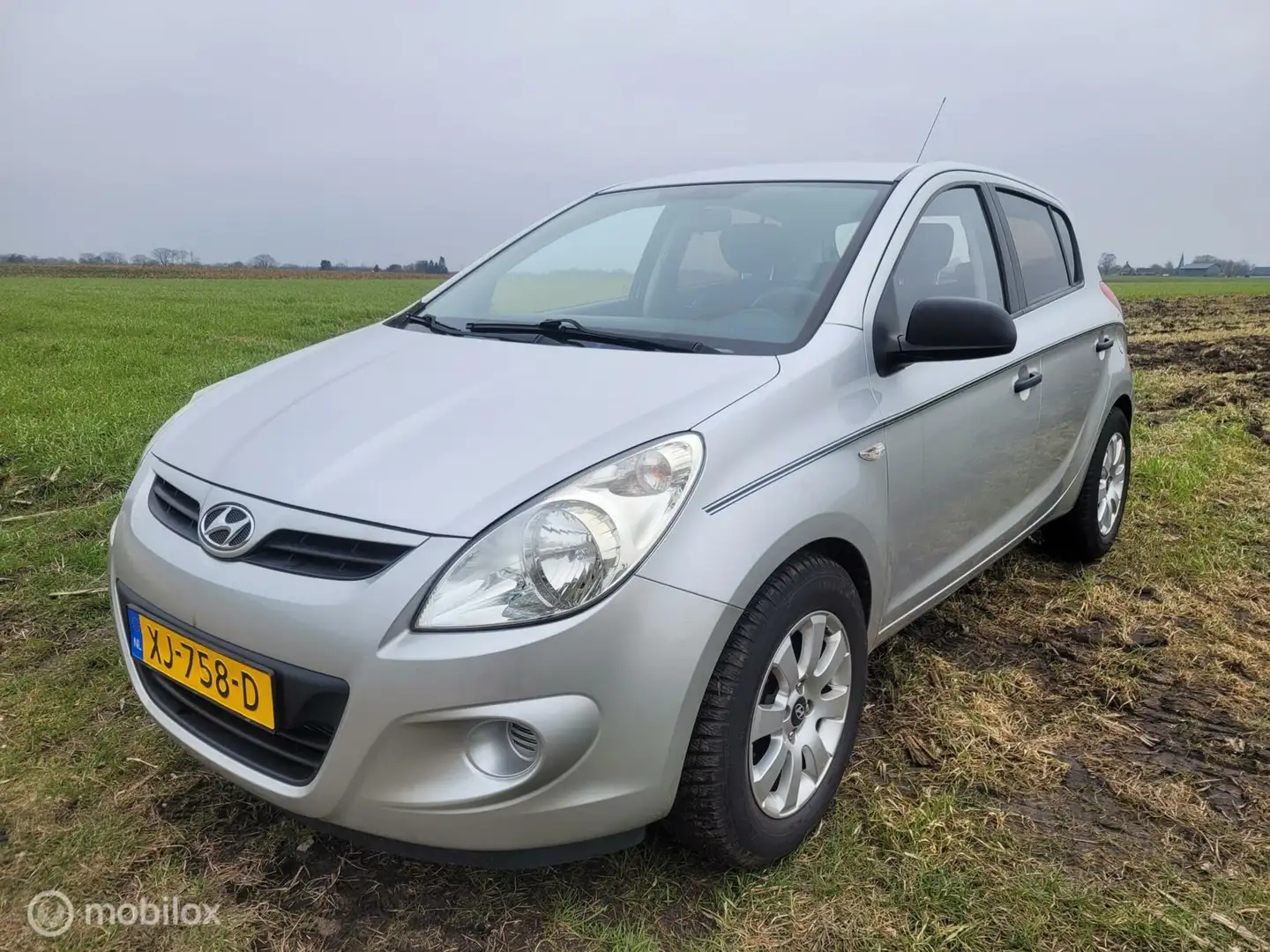 Hyundai i20 1.2i i-Drive | KOPPELING VV | 145.000KM | AIRCO Gris - 1