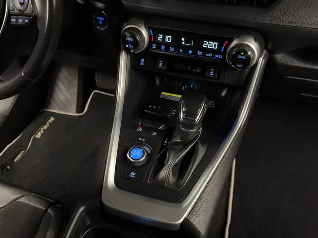 Toyota RAV4 view 23