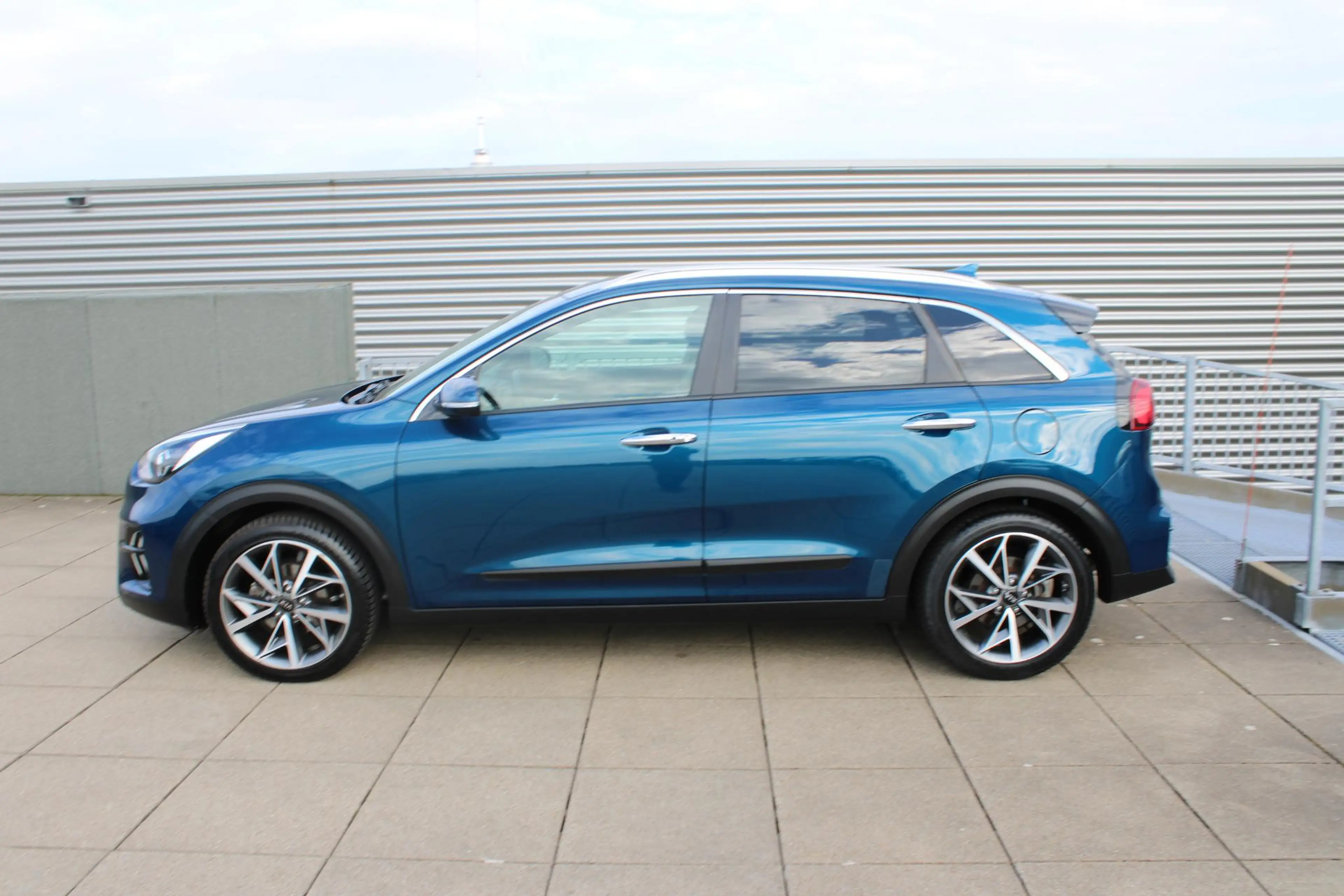 Kia Niro 1.6 GDi Hybrid DynamicPlusLine navigatei / stuur+s — photo 4