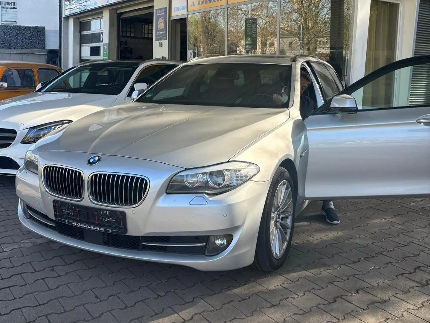 BMW 530 530d Touring Aut. Silver - 1