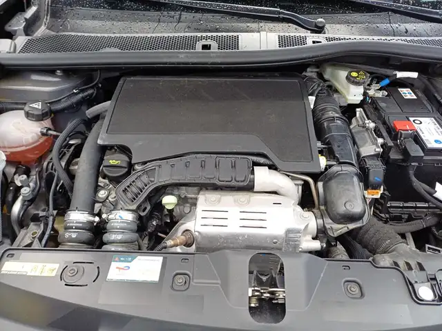 Peugeot 2008 view 5