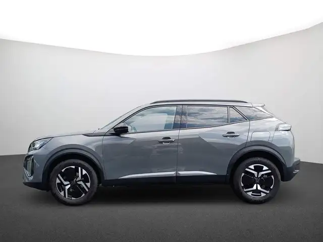 Peugeot 2008 view 4