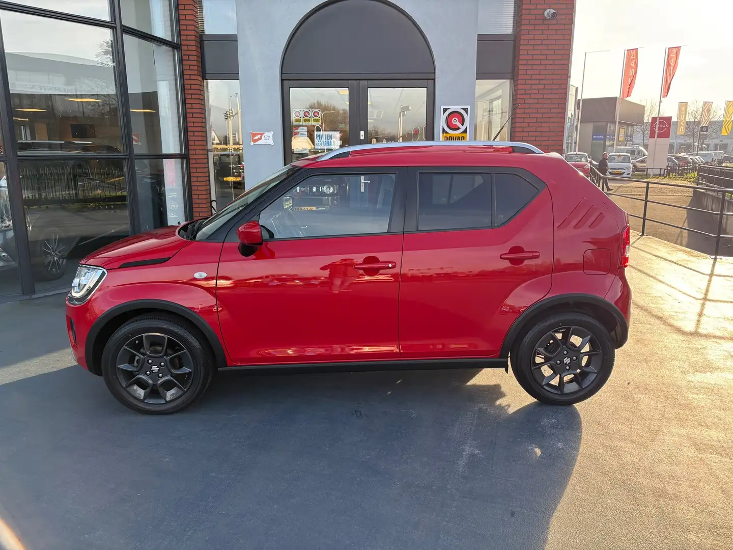Suzuki Ignis 1.2 Smart Hybrid Style AUTOMAAT AIRCO STOELVERWARM Rood - 2