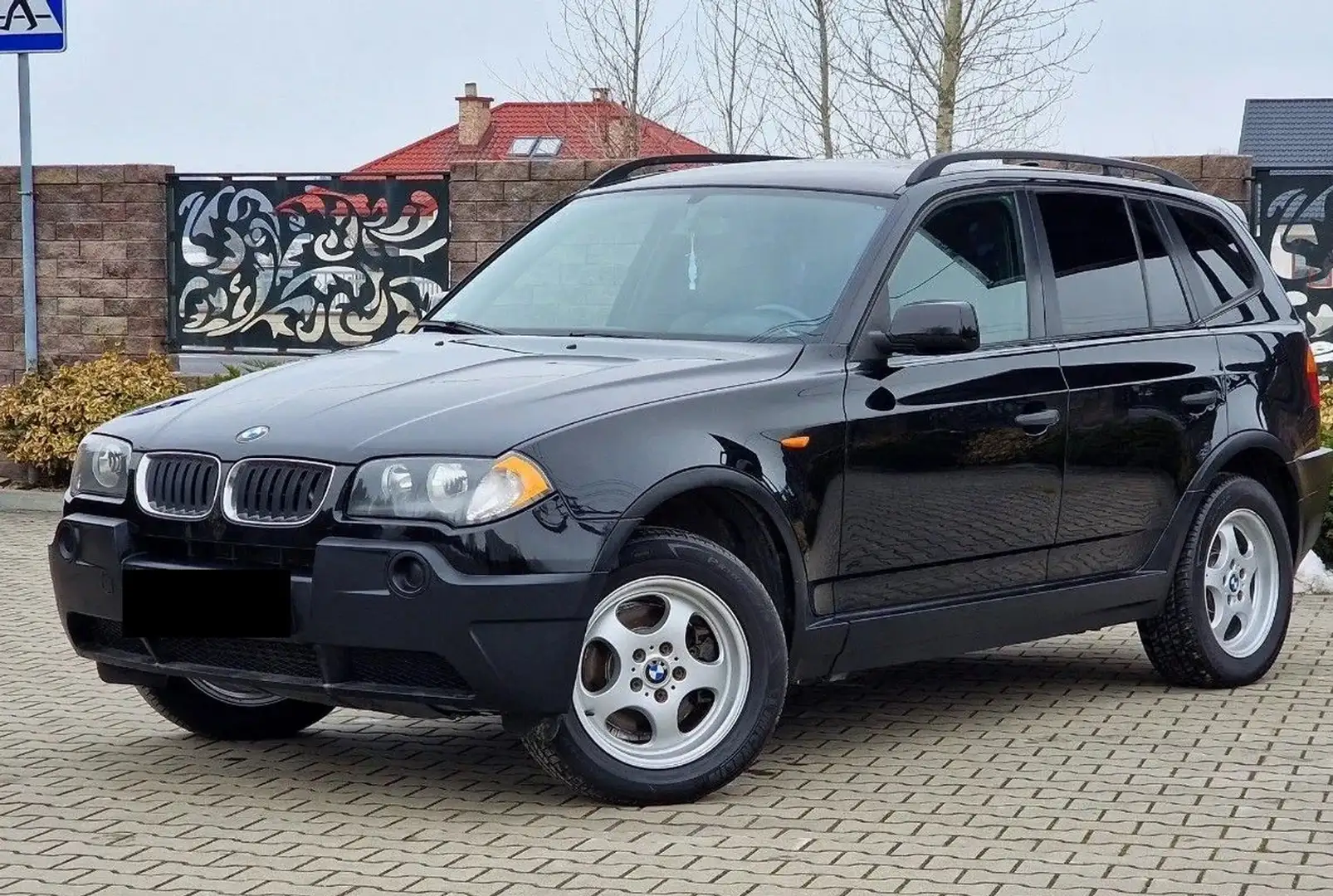 BMW X3 2.0d Schwarz - 1