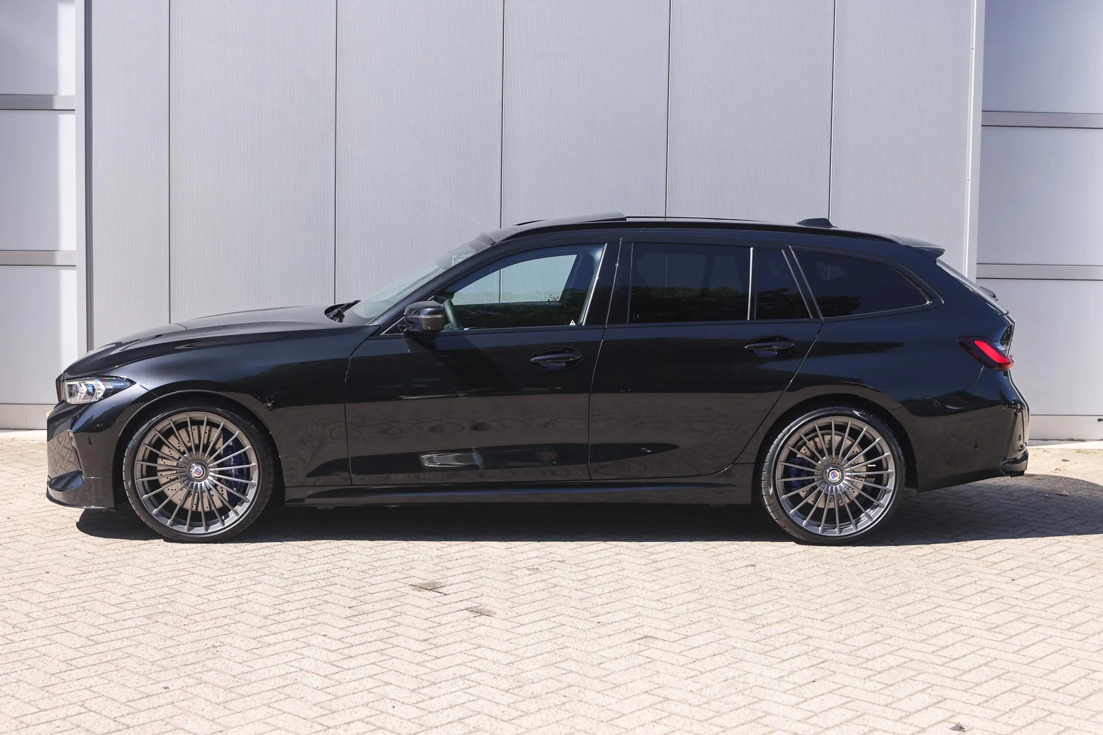 Alpina B3 Touring Automaat / Trekhaak / Adaptief M onderstel — photo 8