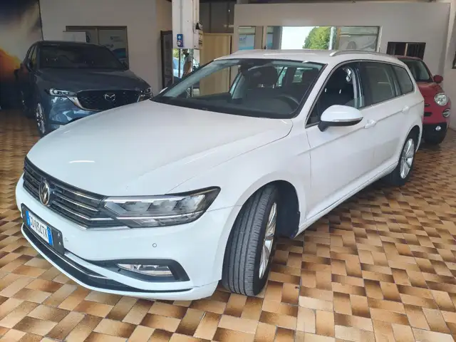 Volkswagen Passat Variant 2020 CC 2.0 AUT 150 CV ADAS