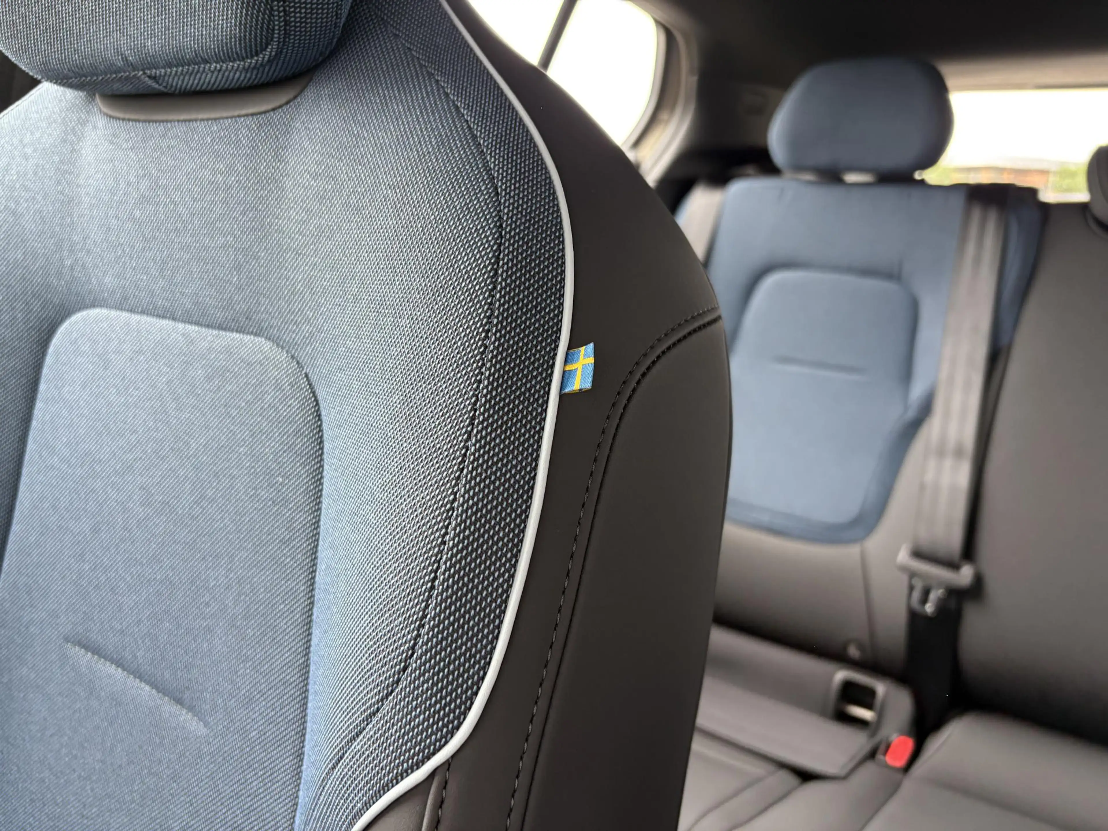 Volvo EX30 P3 Plus Europa 51 kWh | Verwarmde voorstoelen en s — photo 9
