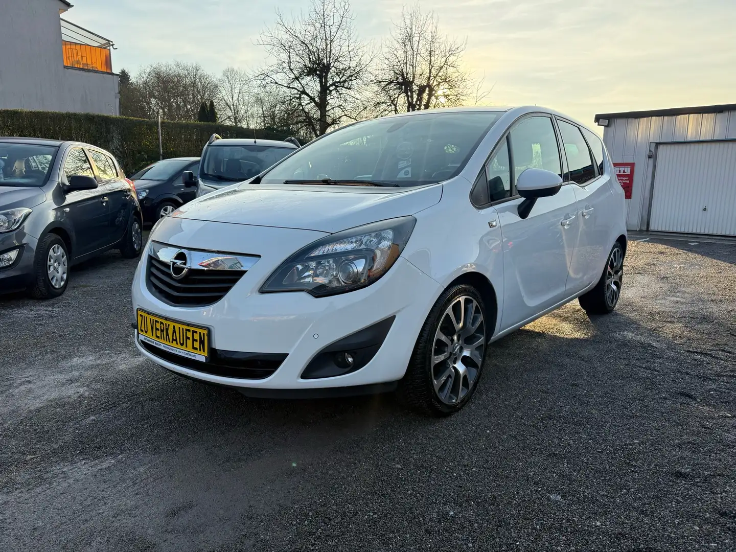 Opel Meriva 1.4 150 Jahre- PDC/ SHZ/ LHZ/ ALUFELGEN/ ALLWETTER Fehér - 1