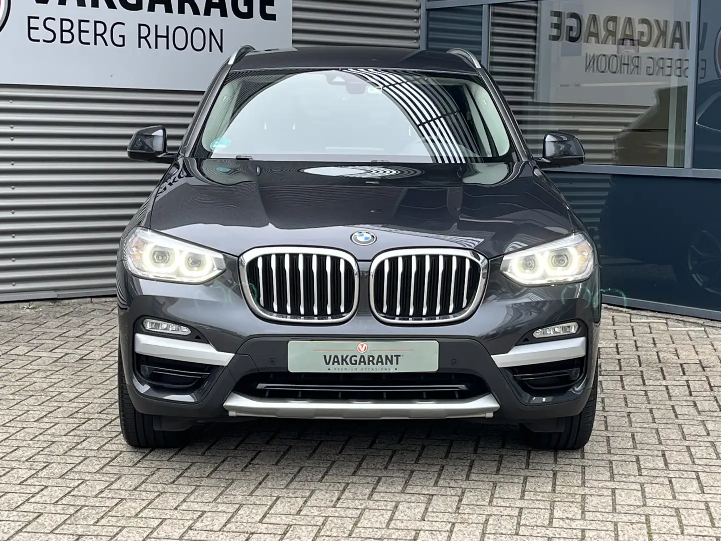 BMW X3 xDrive20i High Executive Edition NAVI/CAM,LEER,LED Gris - 2