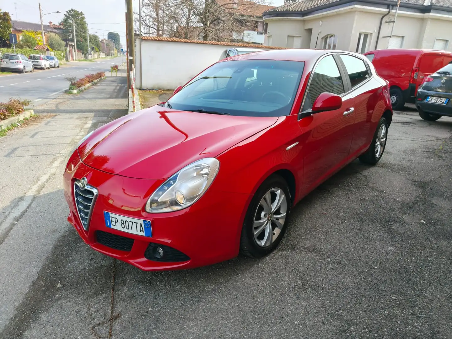 Alfa Romeo Giulietta Giulietta III 2010 1.6 jtdm(2) Distinctive Rojo - 1