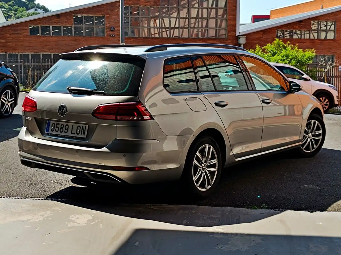 Volkswagen Golf Variant 2.0TDI Advance Argento - 2