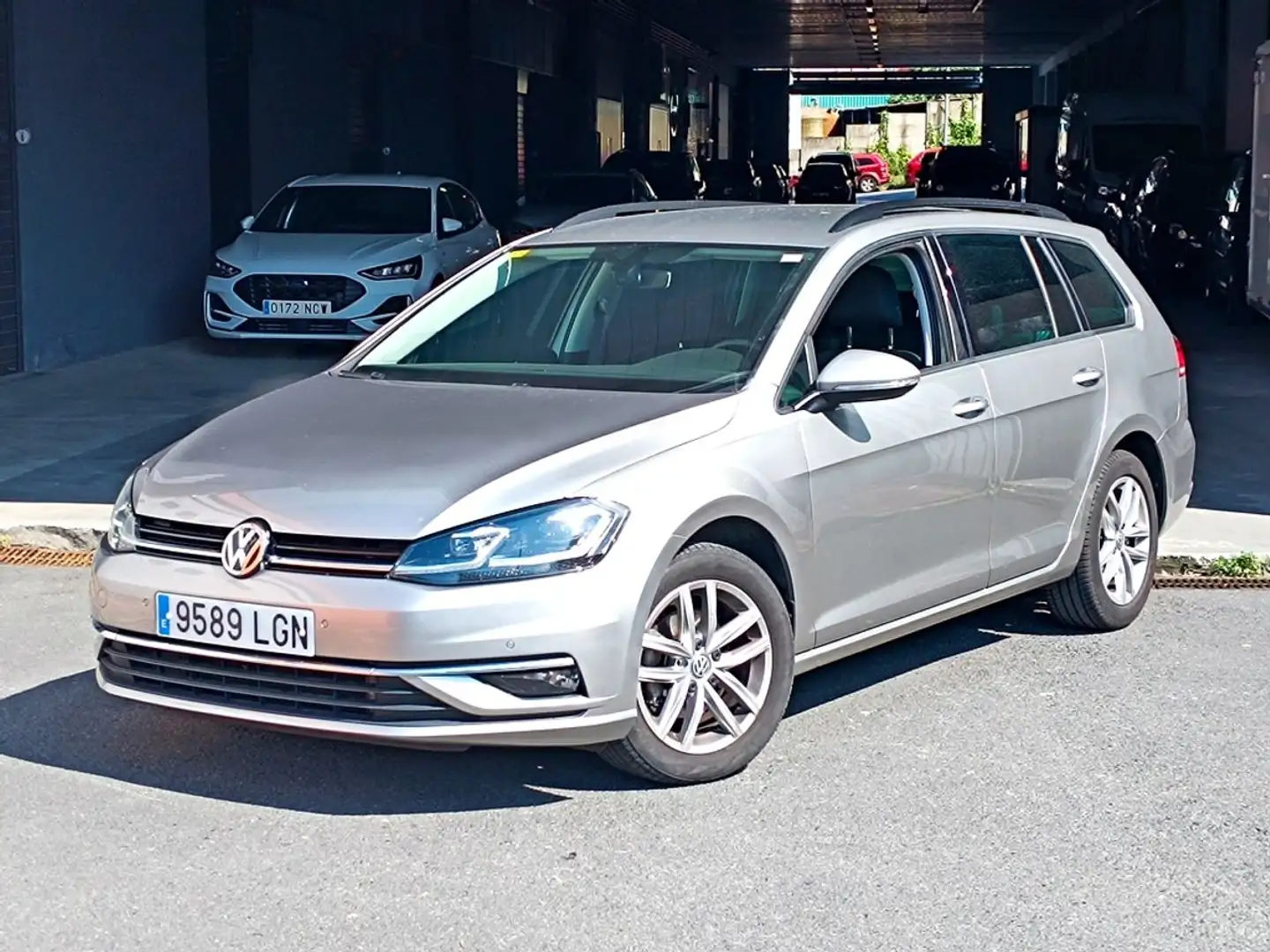 Volkswagen Golf Variant 2.0TDI Advance Argento - 1