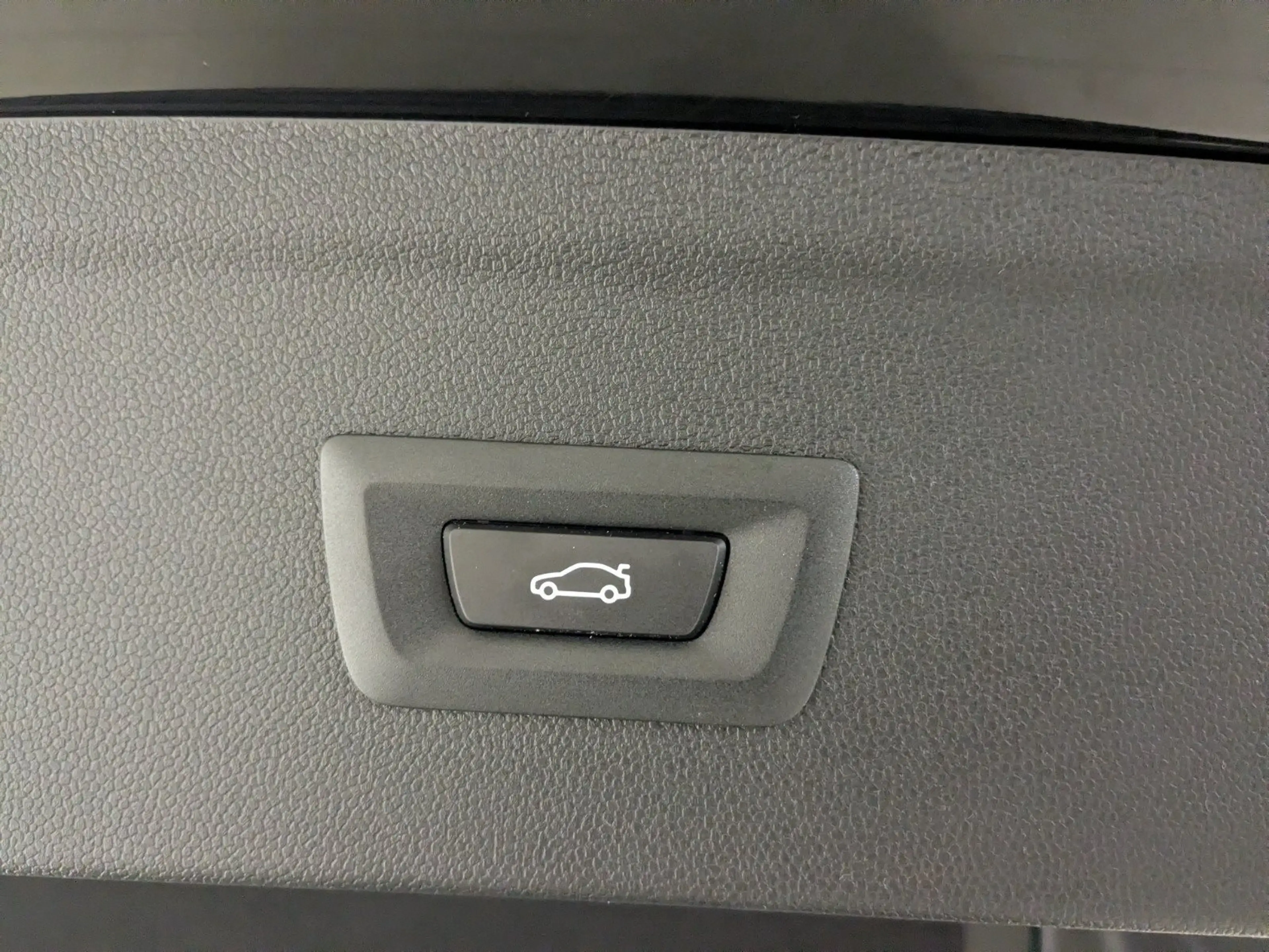 BMW iX xDrive45 AHK DA Prof PA Prof H/K AdapLED — photo 14