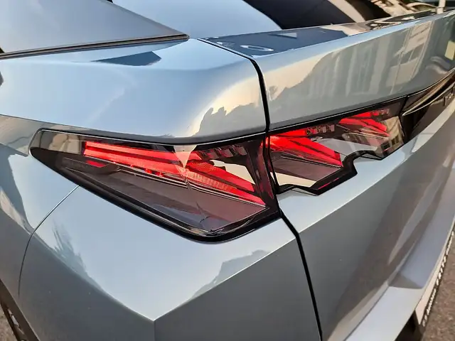 Peugeot 3008 Elektro 210 73kWh GT Exclusive "Juli verfügbar" Ansicht 14